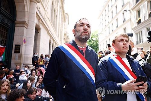 官方：姆巴佩当选皇马9月最佳球员