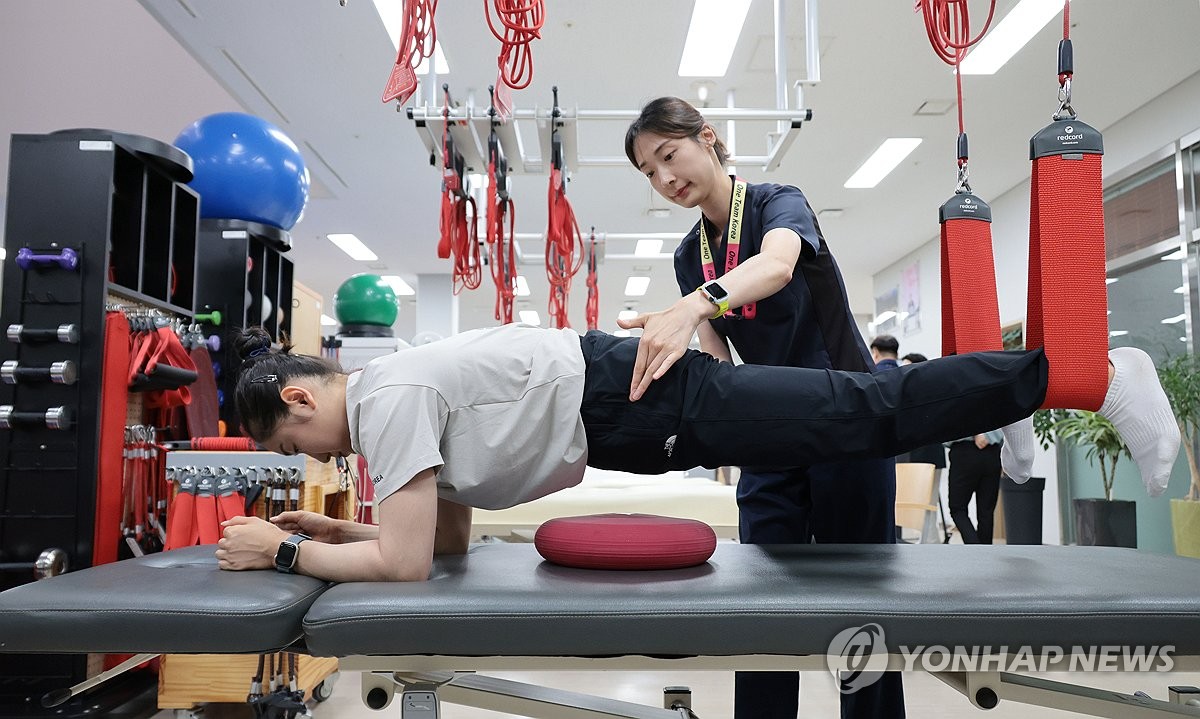 官方：赫罗纳主帅米歇尔当选西甲11月最佳教练