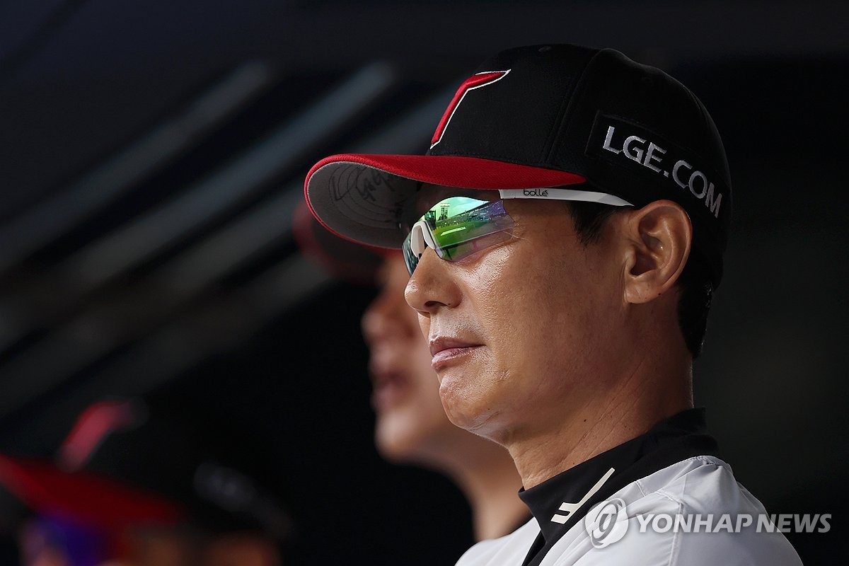 快船VS勇士前瞻：小卡缺席&哈登带队出击 勇士全新阵容将亮相