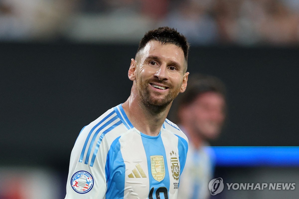 ⚽英超半场：伊萨克伤退，穆尼奥斯失良机，水晶宫暂0-0纽卡