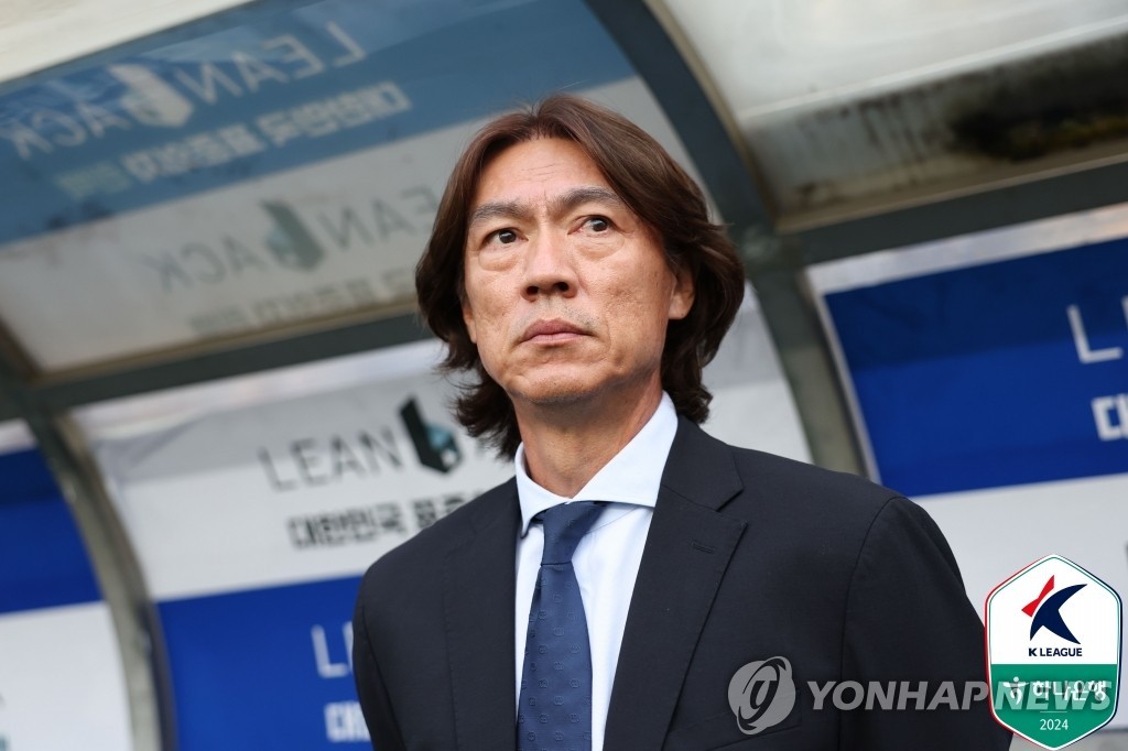 莱斯没进大名单，自媒体闹乌龙，莫兰德拿22分19板，徐杰成小外援