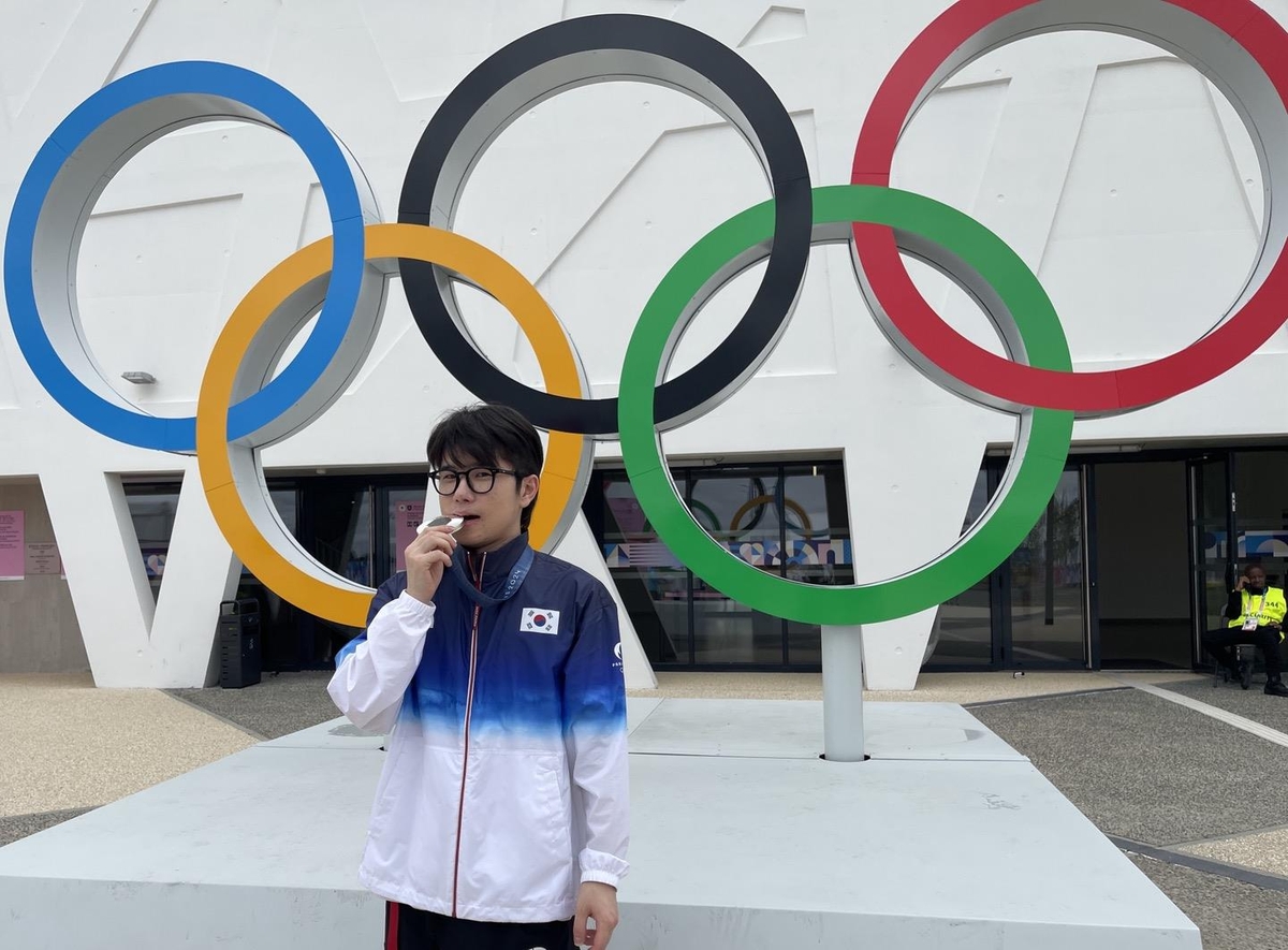 德甲-多特2-1逆转RB莱比锡 拜尔传射吉拉西建功